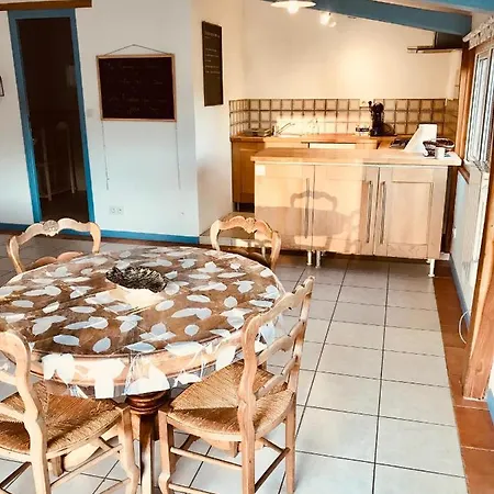De L'ecuyer Appartement Eygurande-et-Gardedeuil